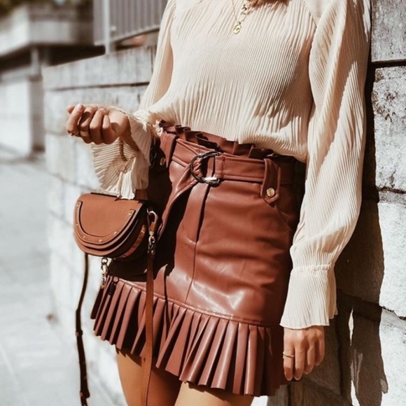 Zara Dresses & Skirts - Zara Faux leather Pleated Nude mini skirt